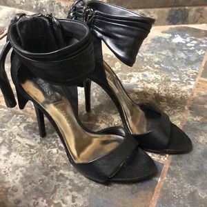 Guess by Marciano 5.5 black leather heels